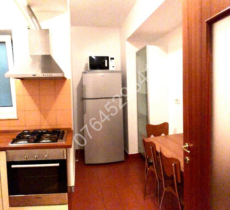 Sos. Nordului, str. Barajul Arges, bl. 2009, 5min. Parc Herastrau, parcare.