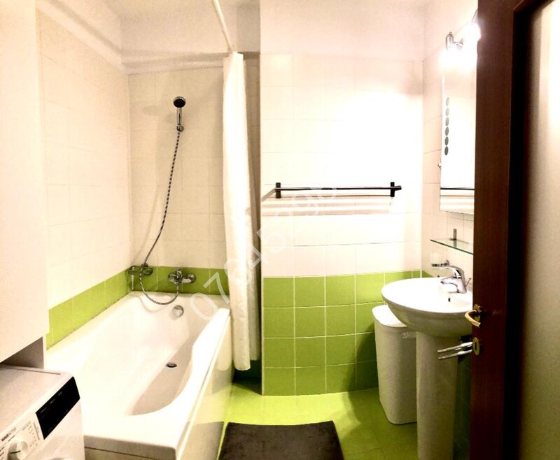 Sos. Nordului, str. Barajul Arges, bl. 2009, 5min. Parc Herastrau, parcare.